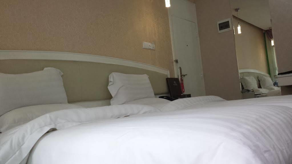 Xinghe Boutique Hotel Guangzhou Bus Station Branch Bagian luar foto