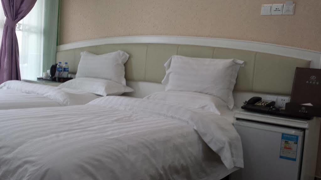 Xinghe Boutique Hotel Guangzhou Bus Station Branch Bagian luar foto